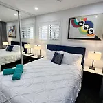 2Br Apt Gungahlin Square Luxe Super Central Wifi Wine Secure Parking