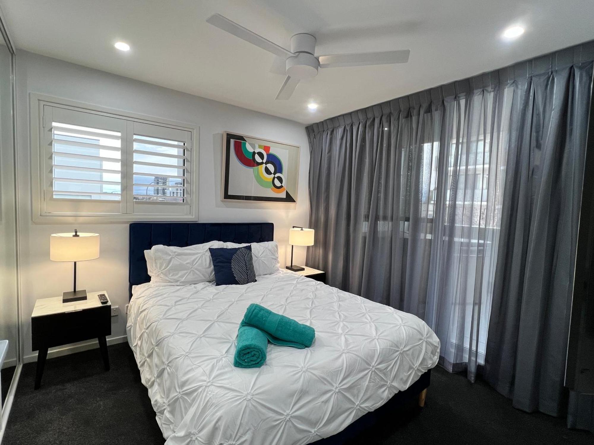 2br Gungahlin Square Luxe Super Wifi Wine Secure Parking Apartment